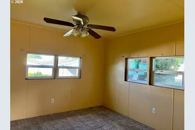 15936 Bay View Dr, Brookings, OR 97415 - Photo 17