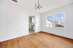 923 SW Ellis St, Dallas, OR 97338 - Photo 7