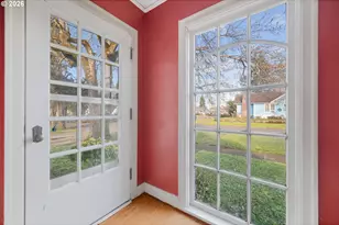 923 SW Ellis St, Dallas, OR 97338 - Photo 21