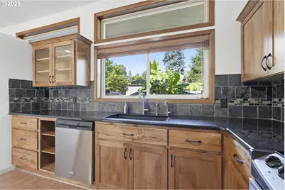 28612 SW Ash Meadows Blvd #30, Wilsonville, OR 97070 - Photo 5