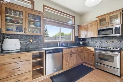 28612 SW Ash Meadows Blvd #30, Wilsonville, OR 97070 - Photo 3