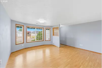 6658 SE Grace St, Hillsboro, OR 97123 - Photo 5