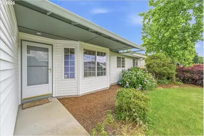 6658 SE Grace St, Hillsboro, OR 97123 - Photo 3