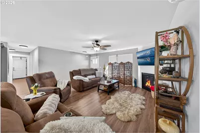 669 NW T St, Winston, OR 97496 - Photo 7