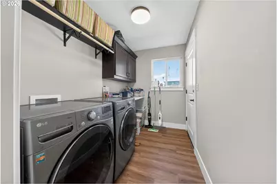 669 NW T St, Winston, OR 97496 - Photo 27