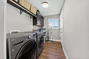 669 NW T St, Winston, OR 97496 - Photo 27