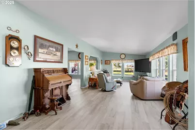 34656 Kosmos Rd, Stanfield, OR 97875 - Photo 17