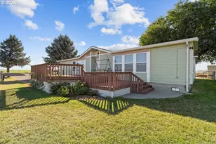 34656 Kosmos Rd, Stanfield, OR 97875 - Photo 1