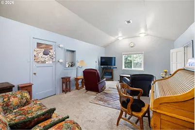 352 Ruby Ave, Eugene, OR 97404 - Photo 21