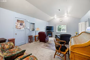 352 Ruby Ave, Eugene, OR 97404 - Photo 21