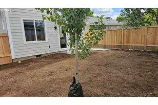 8805 N Dwight Ave, Portland, OR 97203 - Photo 41