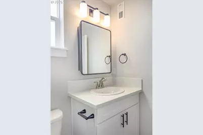 8805 N Dwight Ave, Portland, OR 97203 - Photo 25
