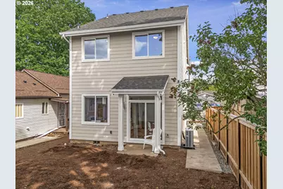 8805 N Dwight Ave, Portland, OR 97203 - Photo 33