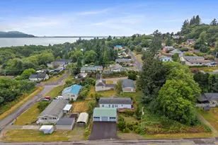 9750 5th St, Bay City, OR 97107 - Photo 35