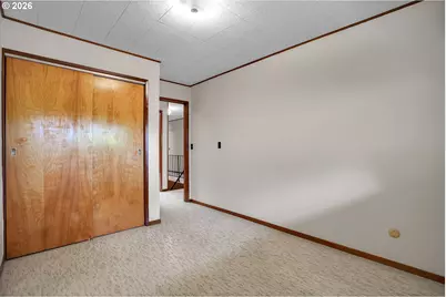 5910 W A St, West Linn, OR 97068 - Photo 25