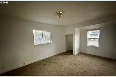 302 S 10th St, Coos Bay, OR 97420 - Photo 19