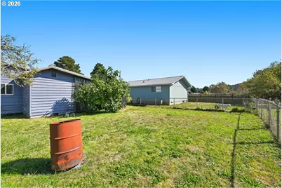 145 S 14th St, Lakeside, OR 97449 - Photo 31