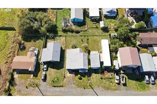 145 S 14th St, Lakeside, OR 97449 - Photo 33
