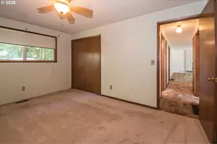 11611 NE Flanders St, Portland, OR 97220 - Photo 17
