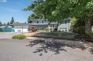 11611 NE Flanders St, Portland, OR 97220 - Photo 1