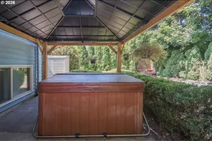 11611 NE Flanders St, Portland, OR 97220 - Photo 37