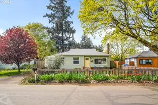 4011 SE 113th Ave, Portland, OR 97266 - Photo 3