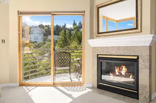 1132 SW 19th Ave, Portland, OR 97205 - Photo 11