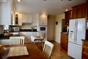 94017 Doyle Point Rd, Gold Beach, OR 97444 - Photo 17