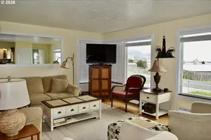 94017 Doyle Point Rd, Gold Beach, OR 97444 - Photo 9