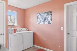 1732 E Washington Ave, Cottage Grove, OR 97424 - Photo 13