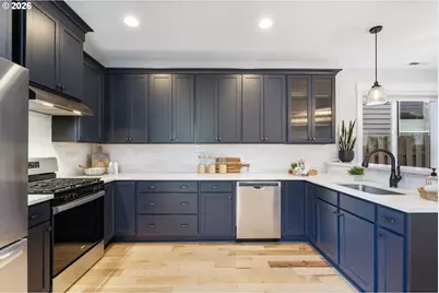 5546 SE Oak St, Portland, OR 97215 - Photo 9