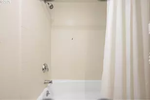 255 SW Harrison St, Portland, OR 97201 - Photo 23