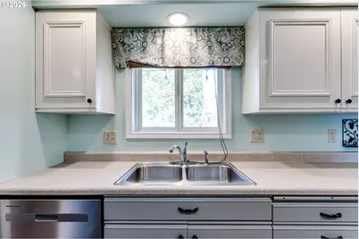 25246 E Bolton Rd, Veneta, OR 97487 - Photo 15