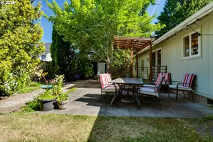 25246 E Bolton Rd, Veneta, OR 97487 - Photo 33