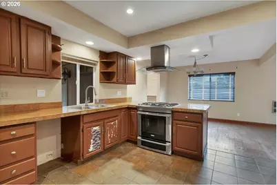 3330 SW 87th Ave, Portland, OR 97225 - Photo 7