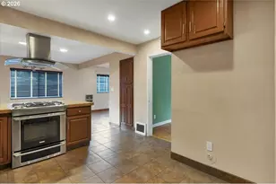 3330 SW 87th Ave, Portland, OR 97225 - Photo 7