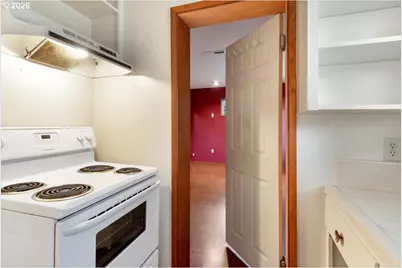 3330 SW 87th Ave, Portland, OR 97225 - Photo 37