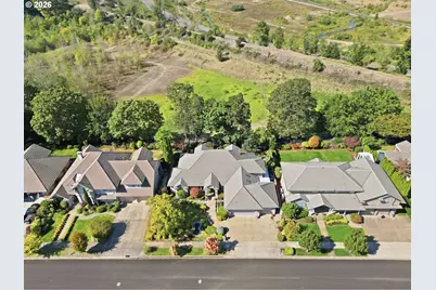 3910 Mirror Pond Way, Eugene, OR 97408 - Photo 3