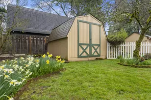 14085 SW Linda Ln, Beaverton, OR 97006 - Photo 39