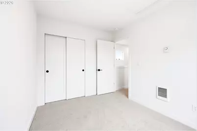 11715 SE Ash St, Portland, OR 97216 - Photo 37