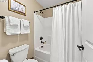636 SW Sierra St, Camas, WA 98607 - Photo 33