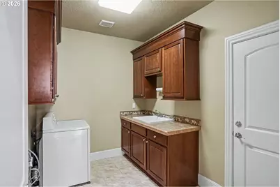 1695 NW Titan Dr, Salem, OR 97304 - Photo 25