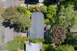440 NW Yonia Ct, Hillsboro, OR 97124 - Photo 37