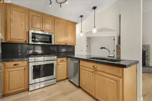 8250 SW 191st Ave, Beaverton, OR 97007 - Photo 13