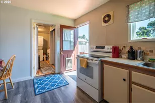 1535 Garfield St, North Bend, OR 97459 - Photo 31