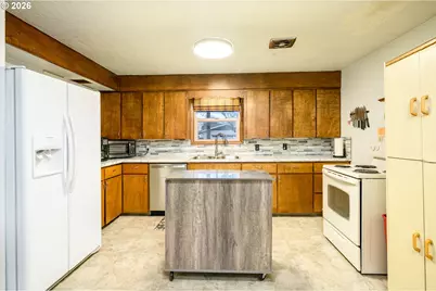 1245 SW Gilorr St, McMinnville, OR 97128 - Photo 21