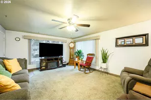 1245 SW Gilorr St, McMinnville, OR 97128 - Photo 11