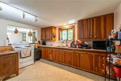 56054 Prosper Junction Rd, Bandon, OR 97411 - Photo 19