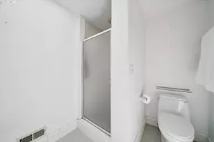 8500 SW Cashmur Ln, Portland, OR 97225 - Photo 31