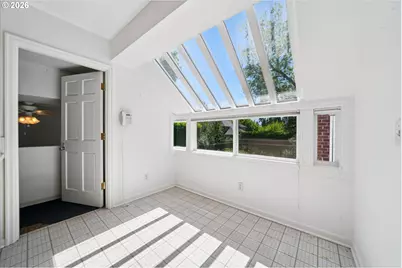 8500 SW Cashmur Ln, Portland, OR 97225 - Photo 15